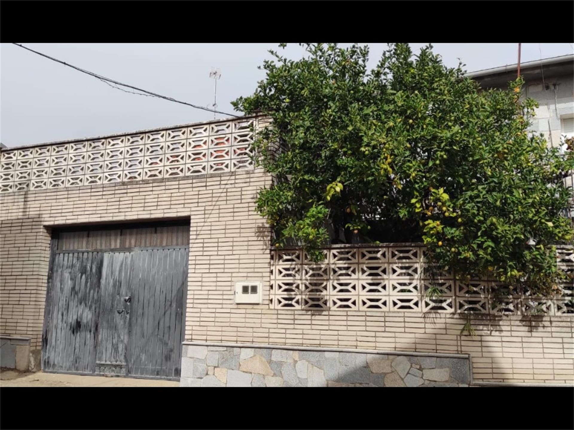 Exterior view of Flat for sale in Pozuelo de Zarzón  with Air Conditioner, Private garden and Terrace