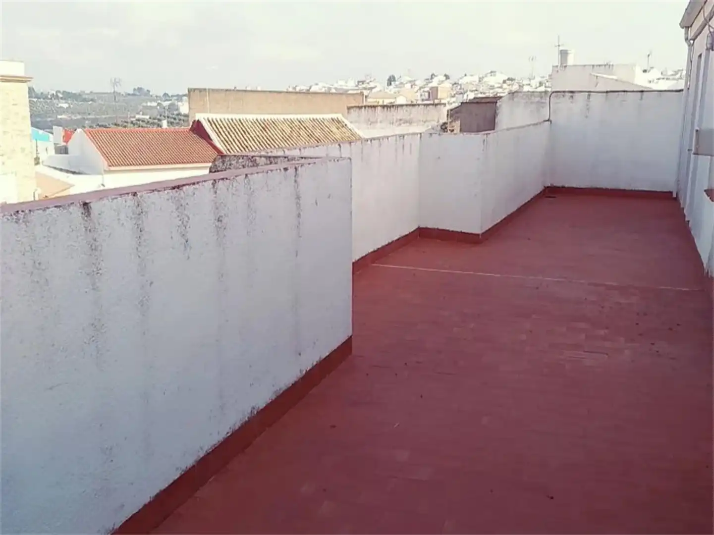 Wohnung zum Verkauf in Calle Religiosas de San José de Gerona, Porcuna Terrasse von Wohnung zum Verkauf in Porcuna mit Klimaanlage, Terrasse und Abstellraum
