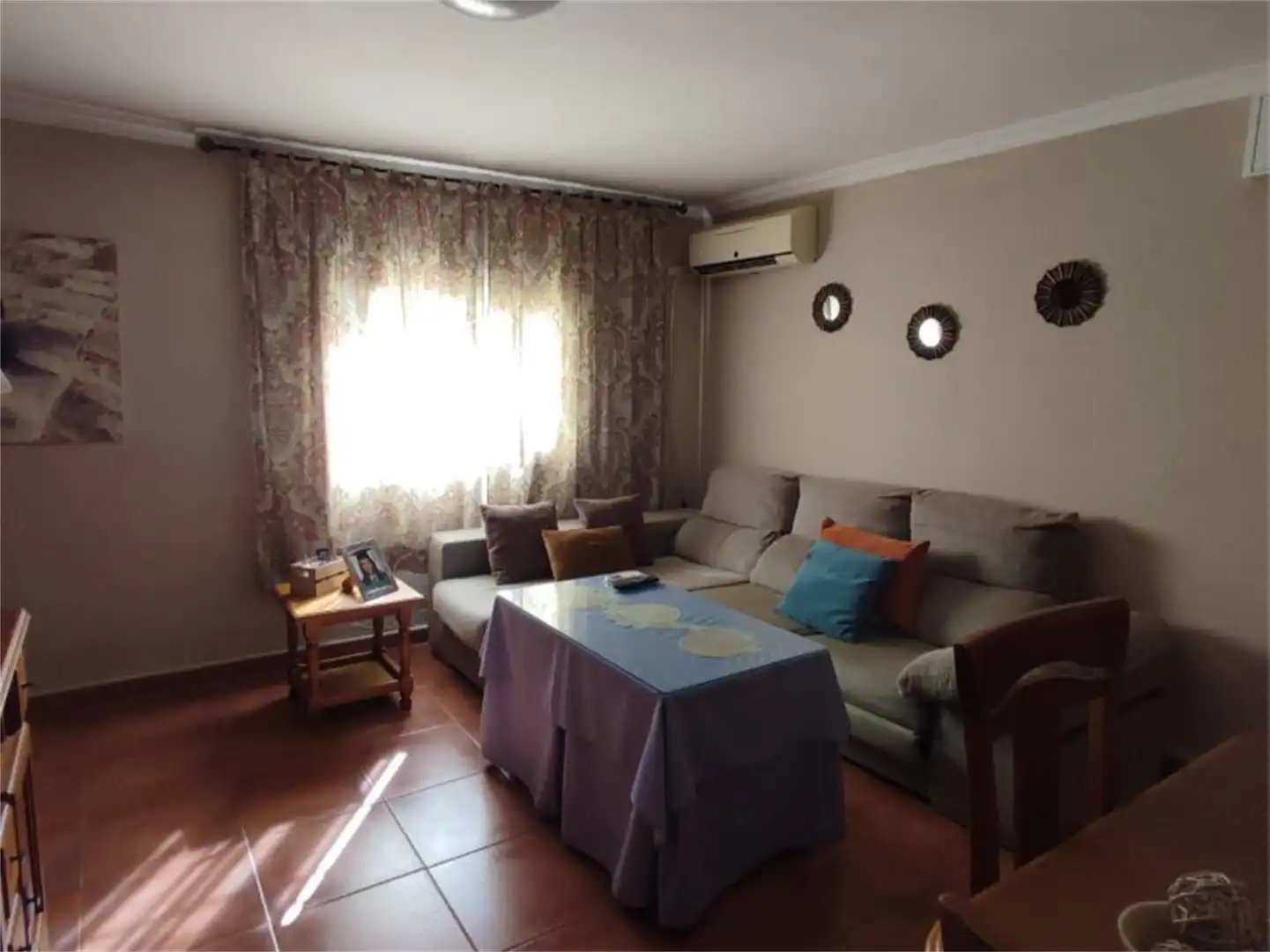Living room of Flat for sale in Algeciras  with Air Conditioner