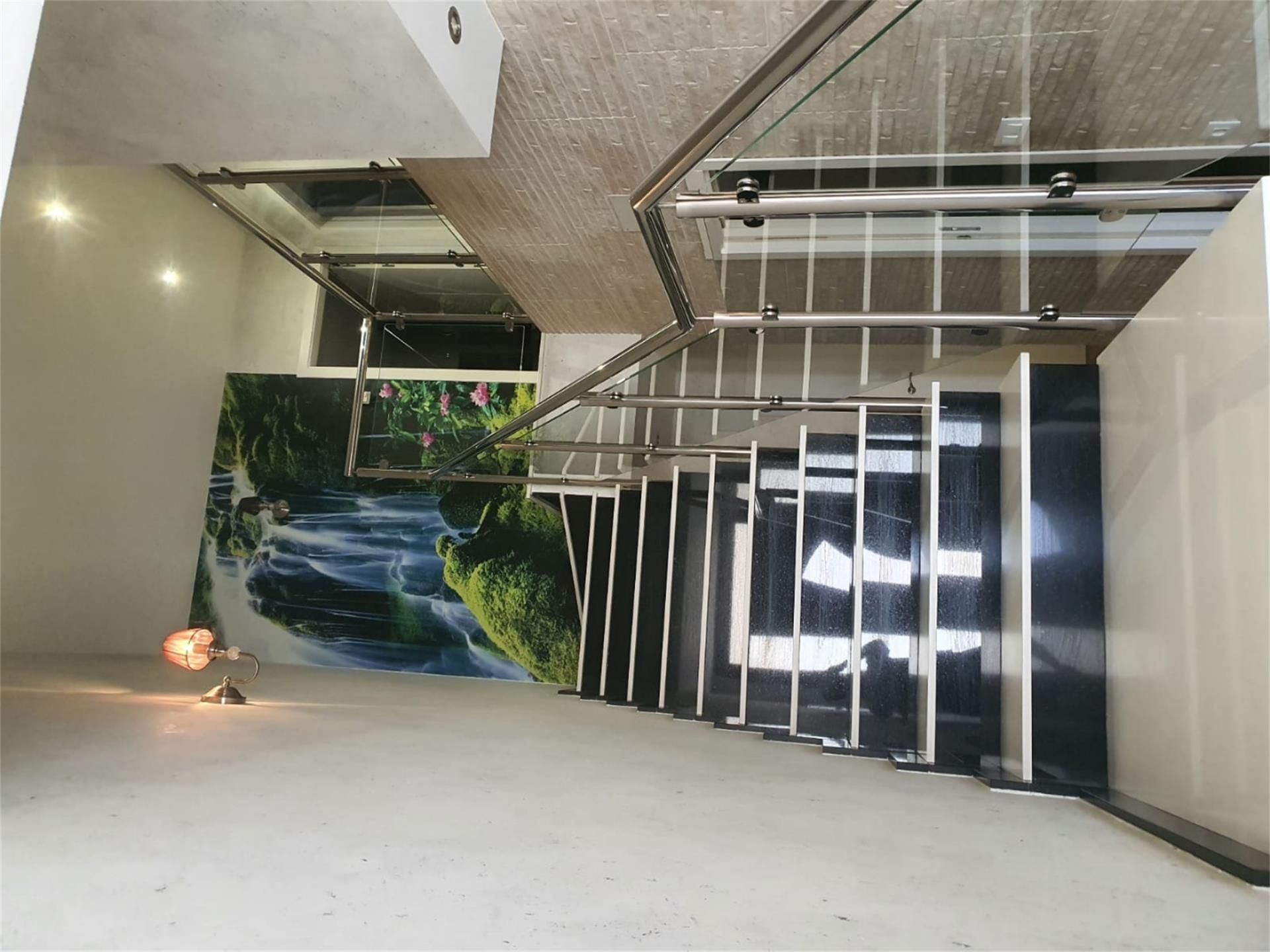 Casa adosada en venda en La Solana   amb Calefacció, Terrassa i Moblat