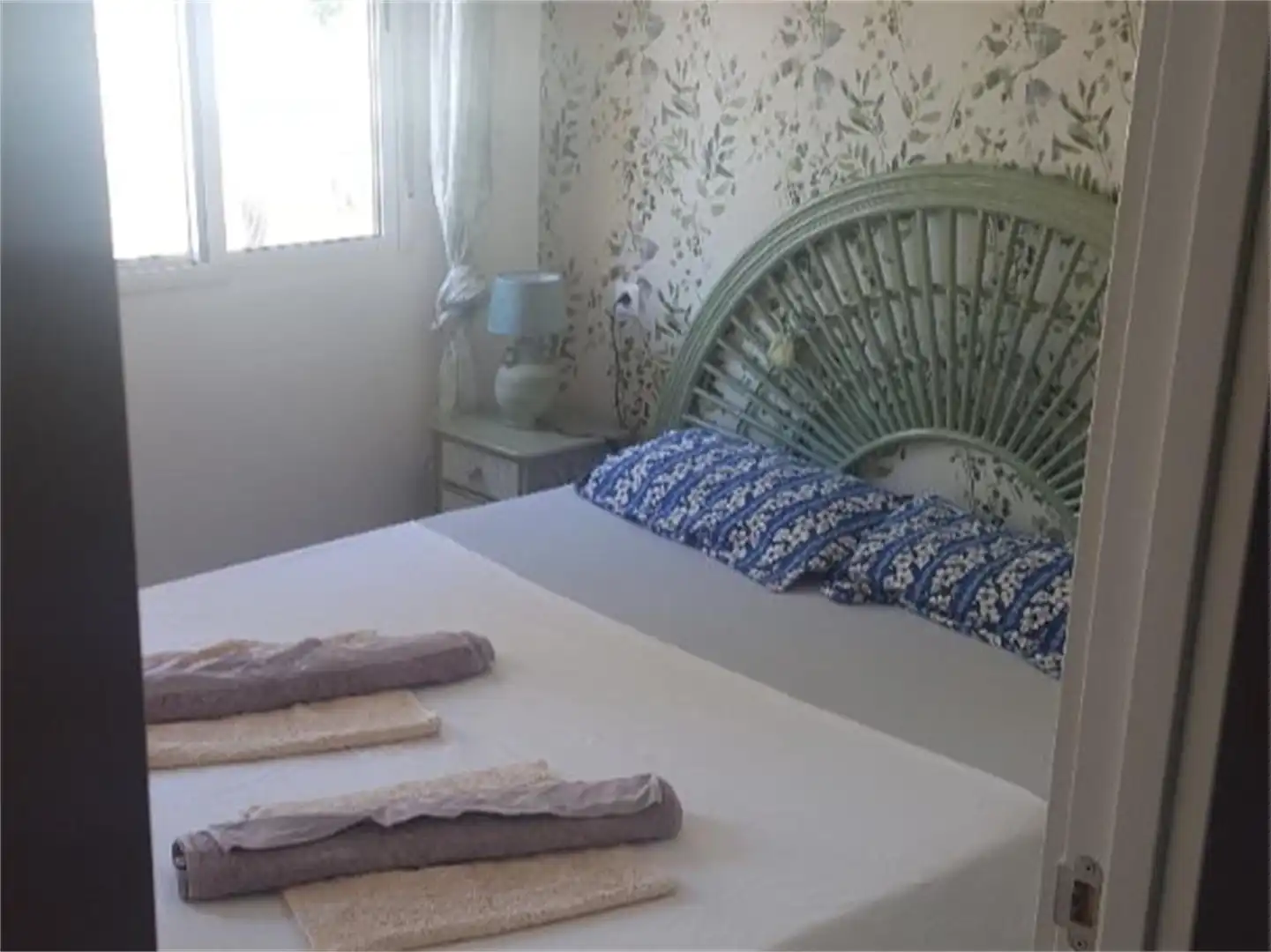 Casa adosada de alquiler en Plaza Les Llomes de Reixes, Pueblo Acantilado - Lanuza Habitación de Casa adosada de alquiler en El Campello con Aire acondicionado, Calefacción y Parquet