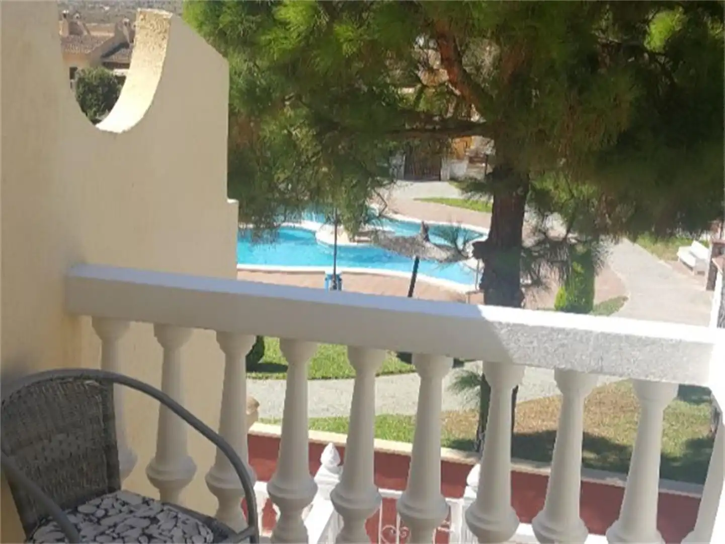 Casa adosada de alquiler en Plaza Les Llomes de Reixes, Pueblo Acantilado - Lanuza Piscina de Casa adosada de alquiler en El Campello con Aire acondicionado, Calefacción y Parquet