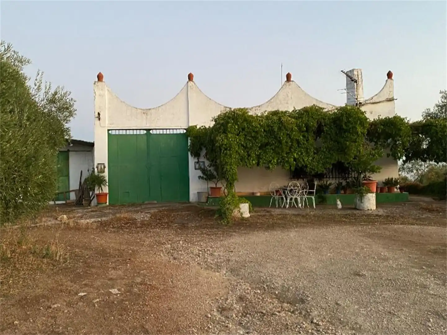Finca rústica en venta en Camino del Peral, Sur Vista exterior de Finca rústica en venta en Mérida con Terraza