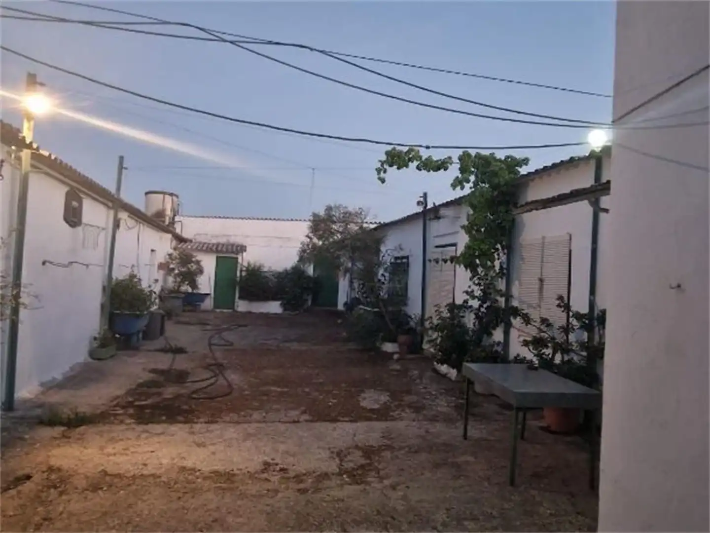 Finca rústica en venta en Camino del Peral, Sur Vista exterior de Finca rústica en venta en Mérida con Terraza