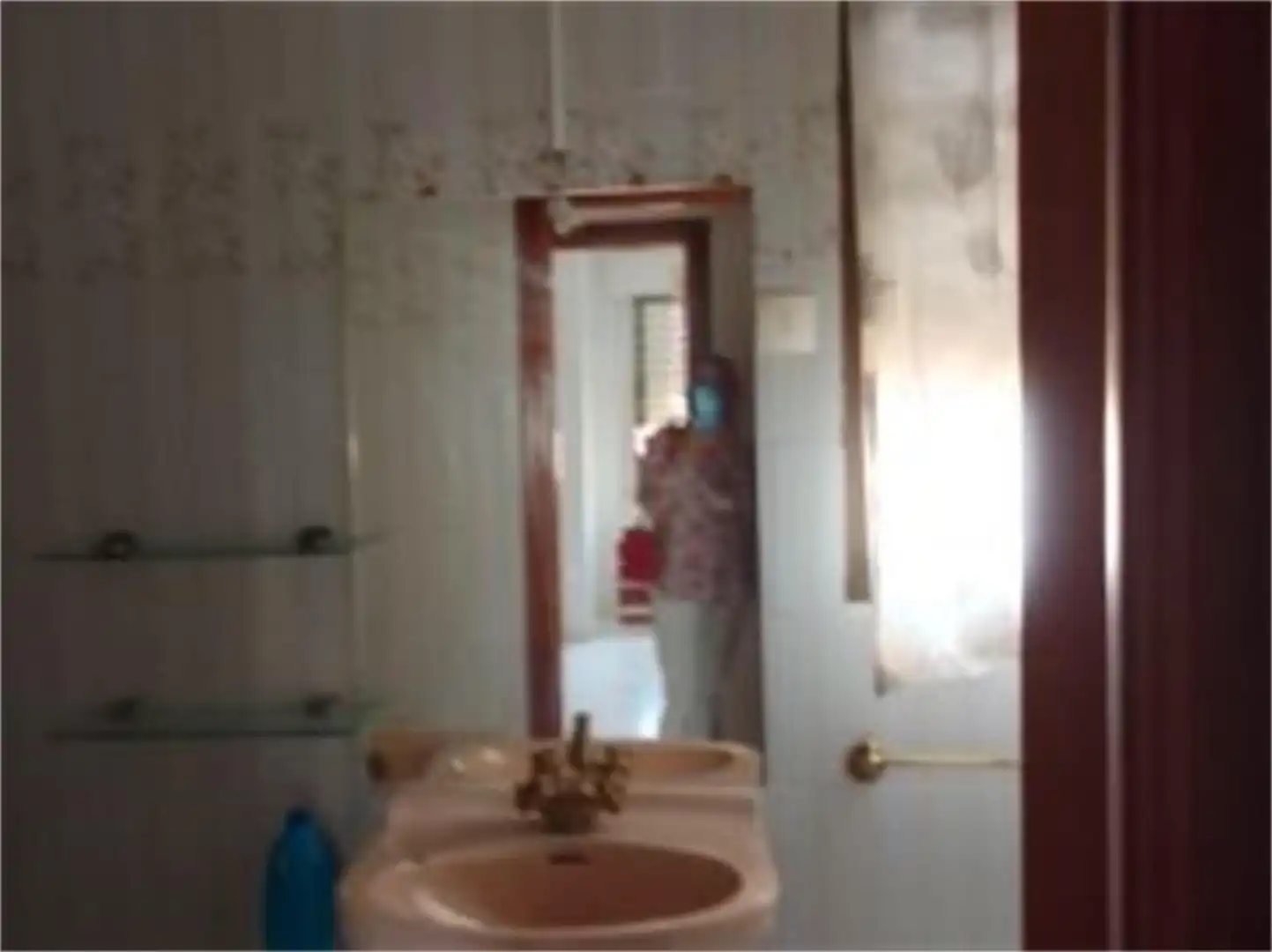 Piso en venta en Calle Almanzor, Candeleda Baño de Piso en venta en Candeleda con Balcón