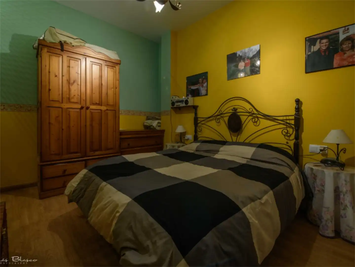 Schlafzimmer von Einfamilien-Reihenhaus zum Verkauf in Valle de Hecho mit Heizung, Privatgarten und Parkett