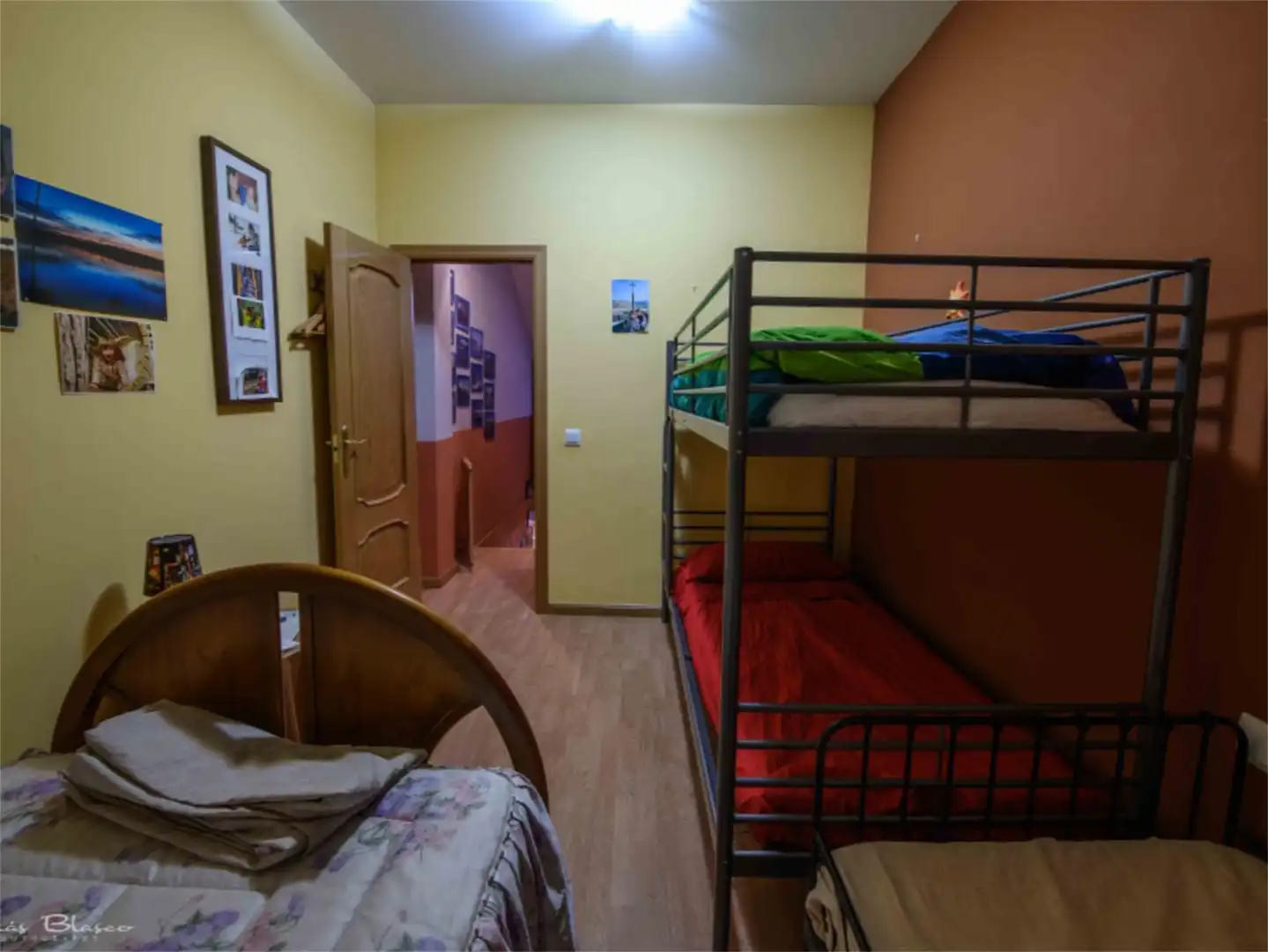Schlafzimmer von Einfamilien-Reihenhaus zum Verkauf in Valle de Hecho mit Heizung, Privatgarten und Parkett