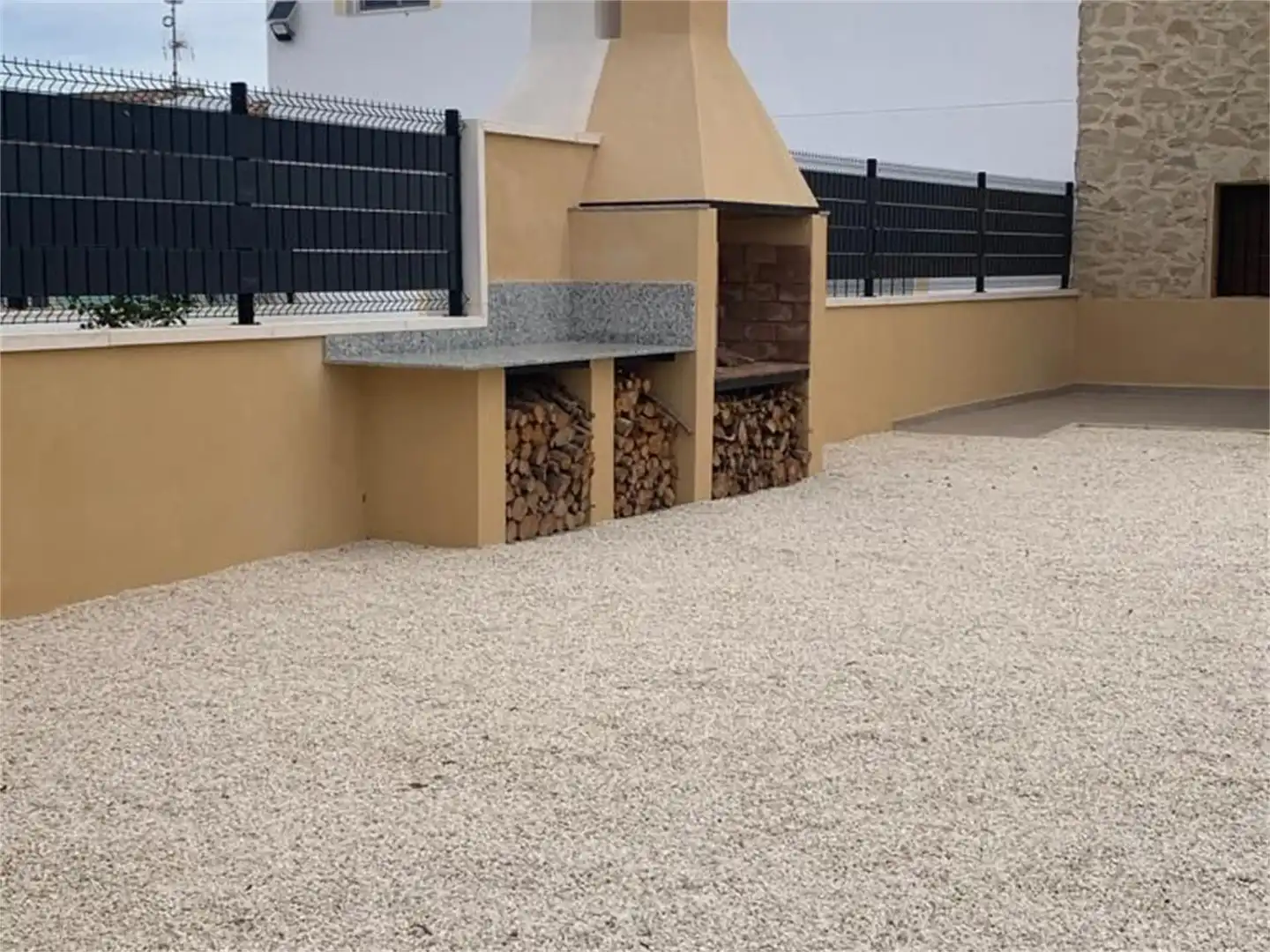 Casa o xalet de lloguer a Carretera a las Casas del Señor, Monóvar / Monòver Terrassa de Casa o xalet de lloguer en Monóvar / Monòver amb Aire condicionat, Calefacció i Jardí privat