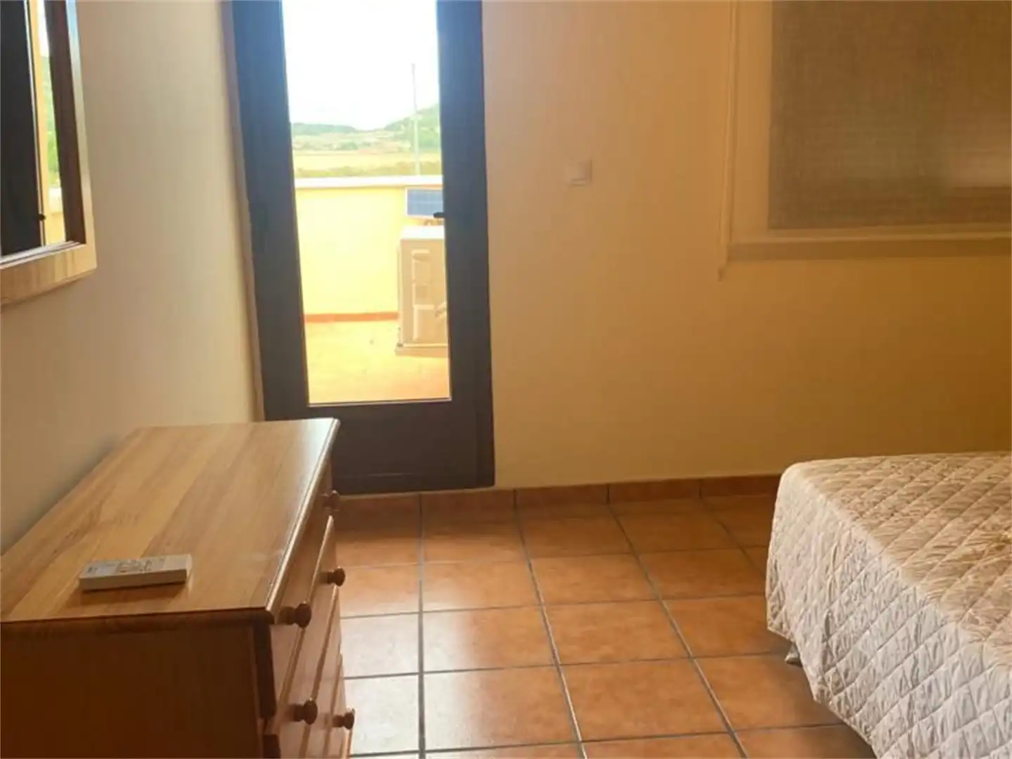 Casa o xalet de lloguer a Carretera a las Casas del Señor, Monóvar / Monòver Dormitori de Casa o xalet de lloguer en Monóvar / Monòver amb Aire condicionat, Calefacció i Jardí privat