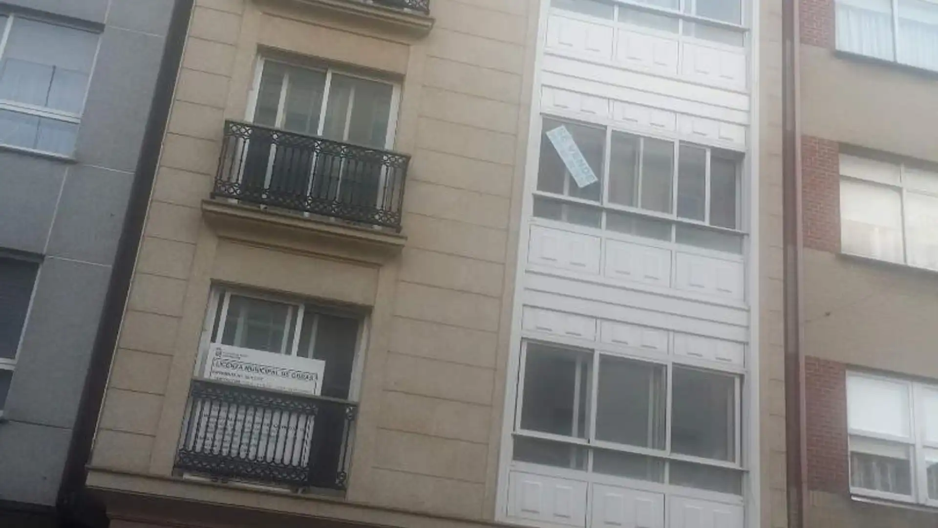 Piso en venta en Rúa Sánchez Calviño, 15, Zona Ultramar Vista exterior de Piso en venta en Ferrol con Aire acondicionado, Calefacción y Parquet