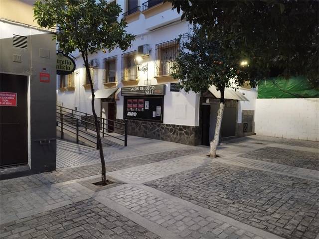Local comercial en Alquiler en Plaza de los Naranjos en Aguilar de la Frontera