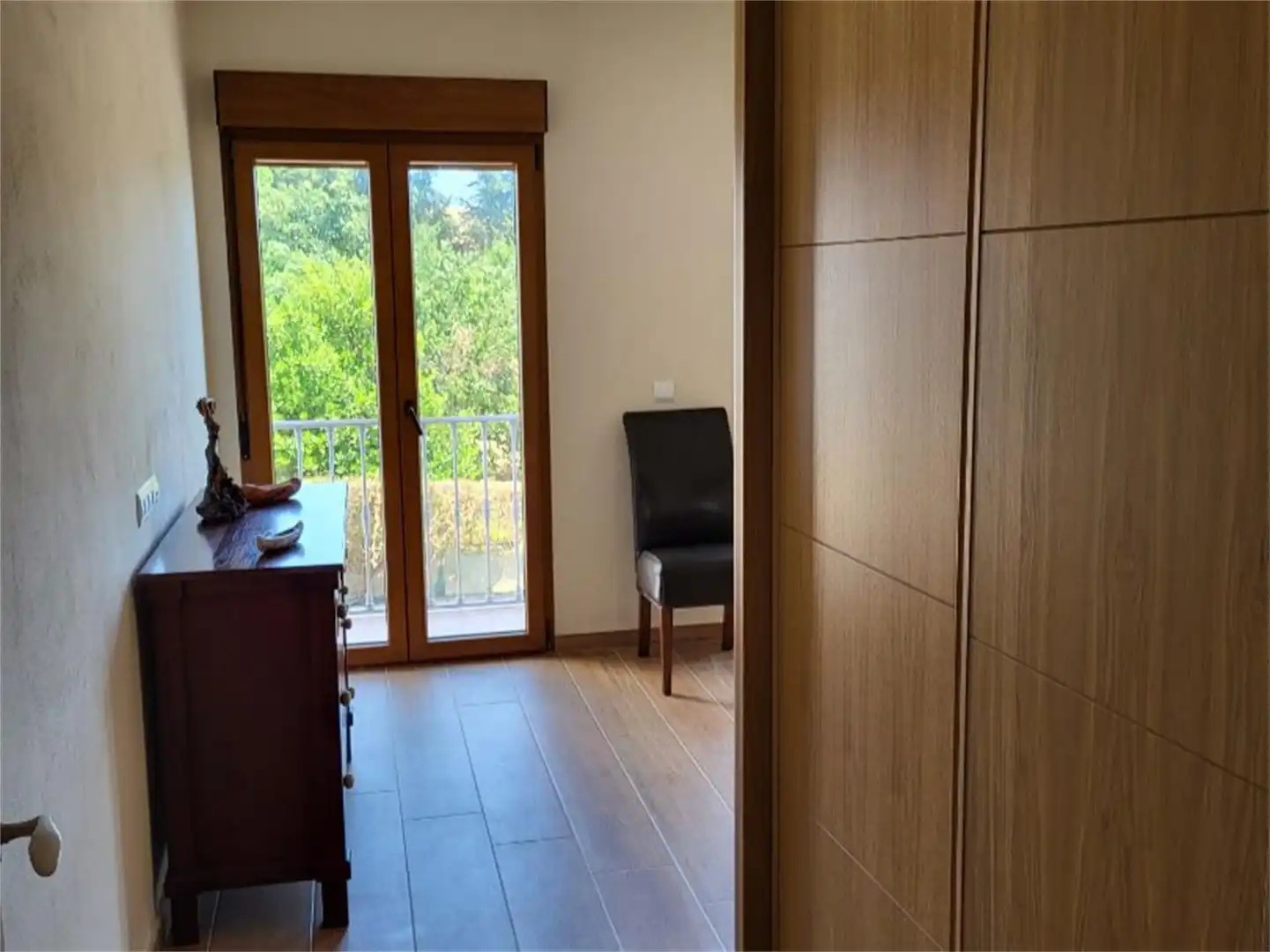 Einfamilien-Reihenhaus zum Verkauf in Calle Sebastián Pineda, Jimena de la Frontera Einfamilien-Reihenhaus zum Verkauf in Jimena de la Frontera mit Terrasse, Balkon und Video-Gegensprechanlage