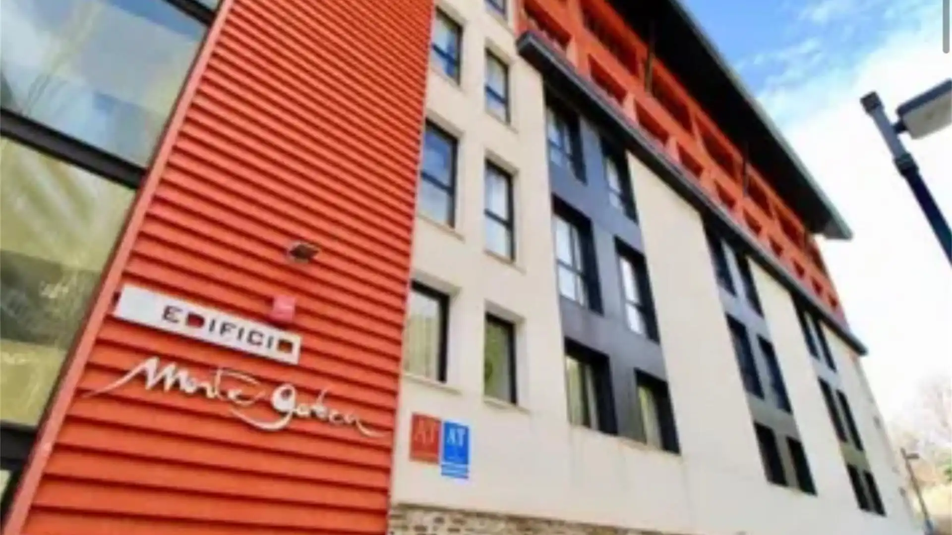 Vista exterior de Piso en venta en Sierra Nevada con Calefacción, Trastero y Amueblado