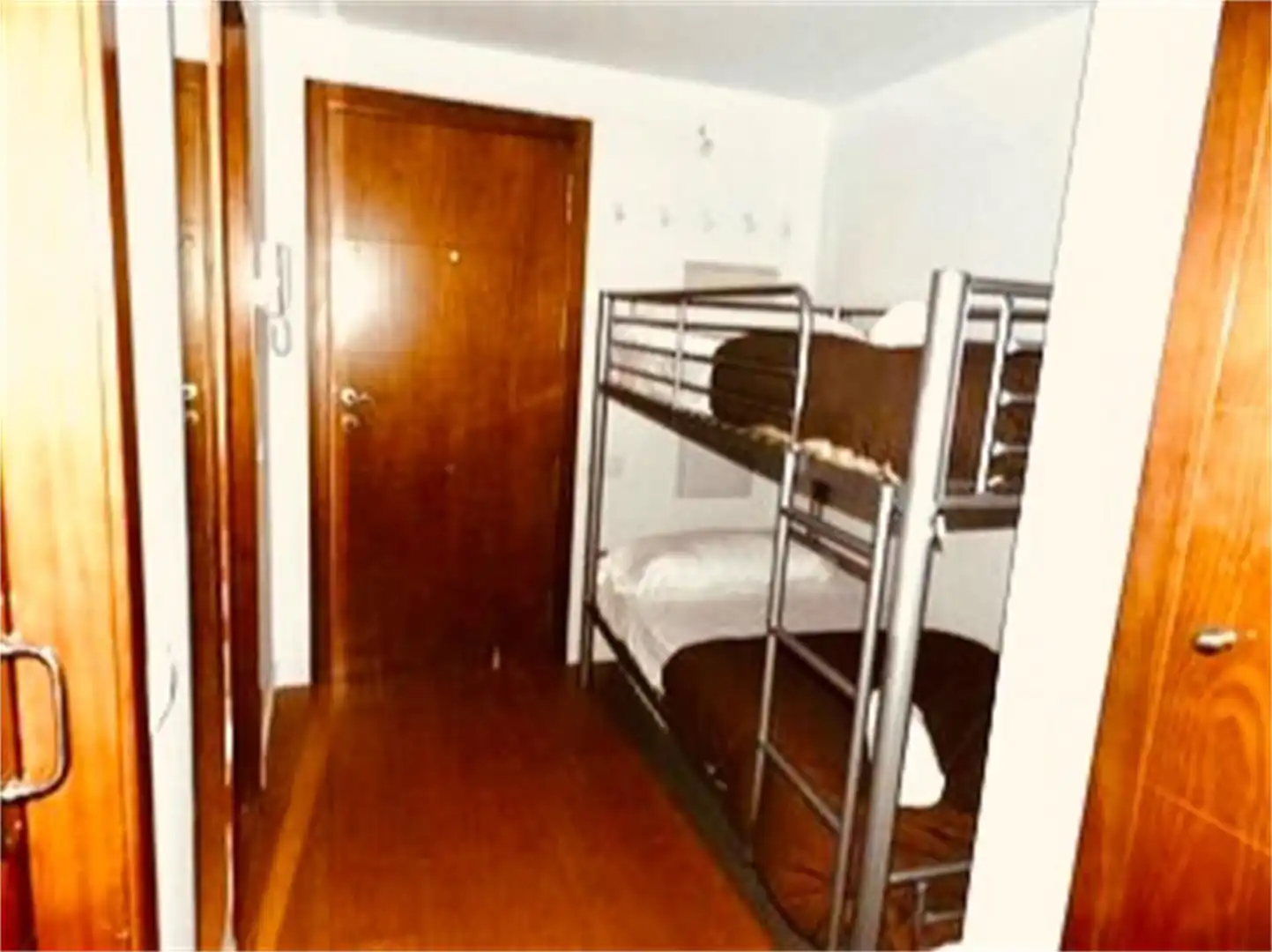 Piso en venta en Calle Virgen de las Nieves, Zona baja Habitación de Piso en venta en Sierra Nevada con Calefacción, Trastero y Amueblado