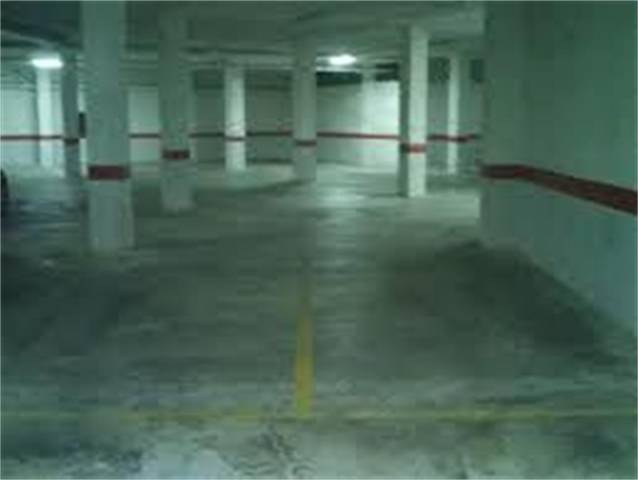 Garaje en Alquiler en Avenida Ciclista Mariano Rojas en El Ranero