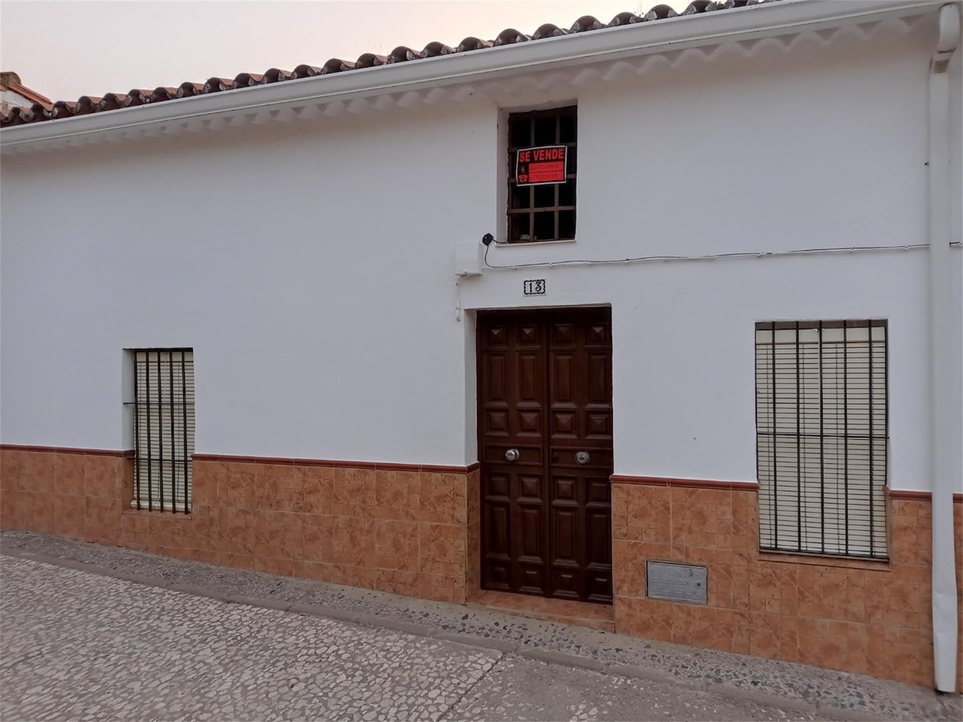 Exterior view of Single-family semi-detached for sale in Arroyomolinos de León  with Terrace, Storage room and Furnished