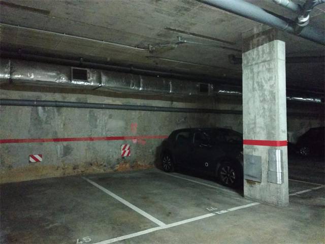 Garaje en Alquiler en Carrer dels Pinzón en La Barceloneta