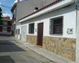 Exterior view of Single-family semi-detached for sale in Fuentidueña de Tajo