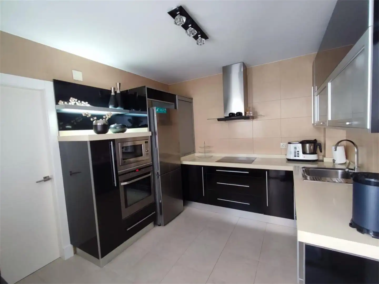 Flat for sale in Calle Agustín Goytisolo, Torreperogil Kitchen of Flat for sale in Torreperogil with Air Conditioner, Heating and Terrace