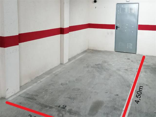 Garaje en Alquiler en Carrer Mestre Chapí en Es Vivero