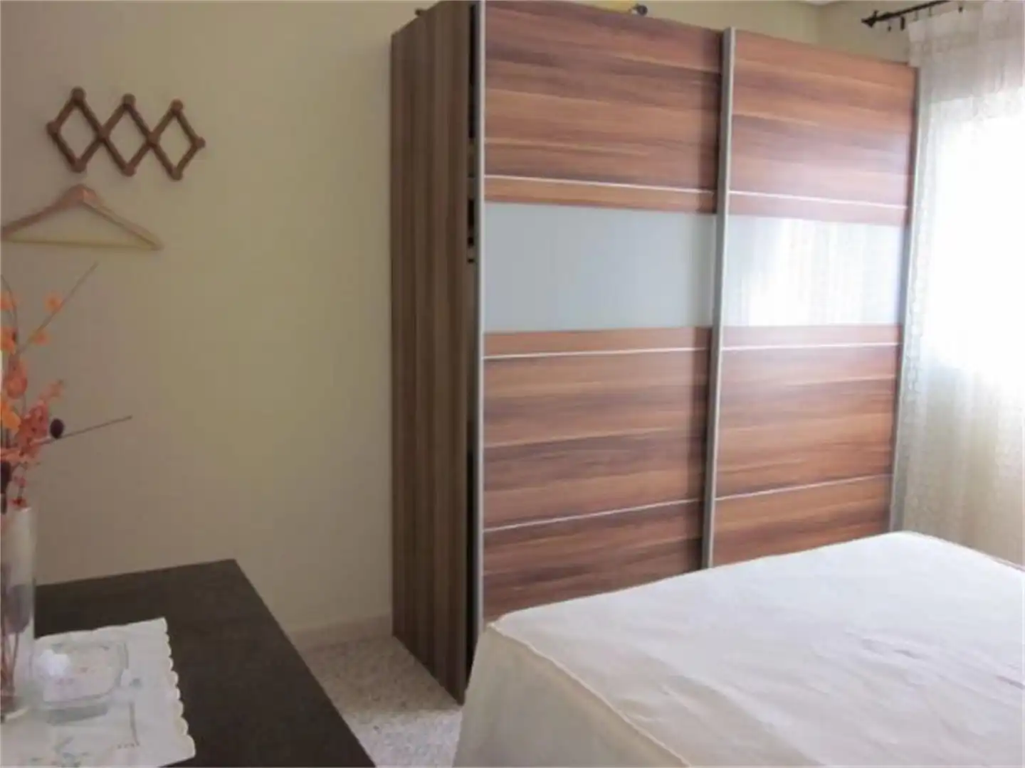 Wohnung zum Verkauf in Calle José María Pemán, La Paz Schlafzimmer von Wohnung zum Verkauf in Alcalá de Guadaira mit Klimaanlage, Terrasse und Balkon