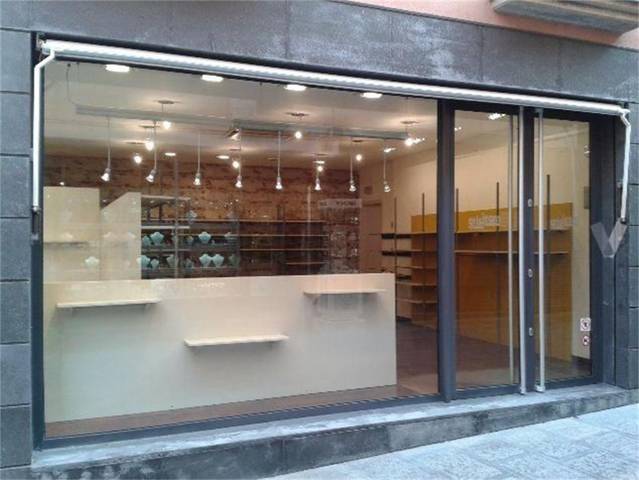 Local comercial en Alquiler en Carrer Maranges en Nucli Antic