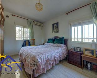 Dormitori de Casa o xalet en venda en El Casar de Escalona amb Aire condicionat, Jardí privat i Terrassa