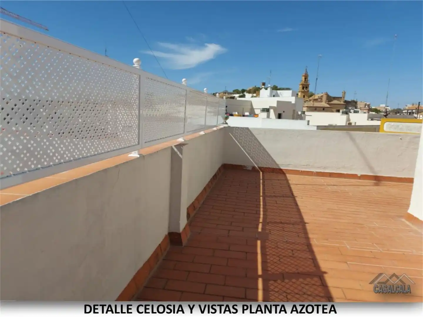 Casa adosada en venda a Centro Terrassa de Casa adosada en venda en Alcalá de Guadaira amb Aire condicionat, Calefacció i Terrassa