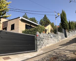 Vista exterior de Casa o xalet en venda en Santa Brígida amb Aire condicionat, Terrassa i Piscina