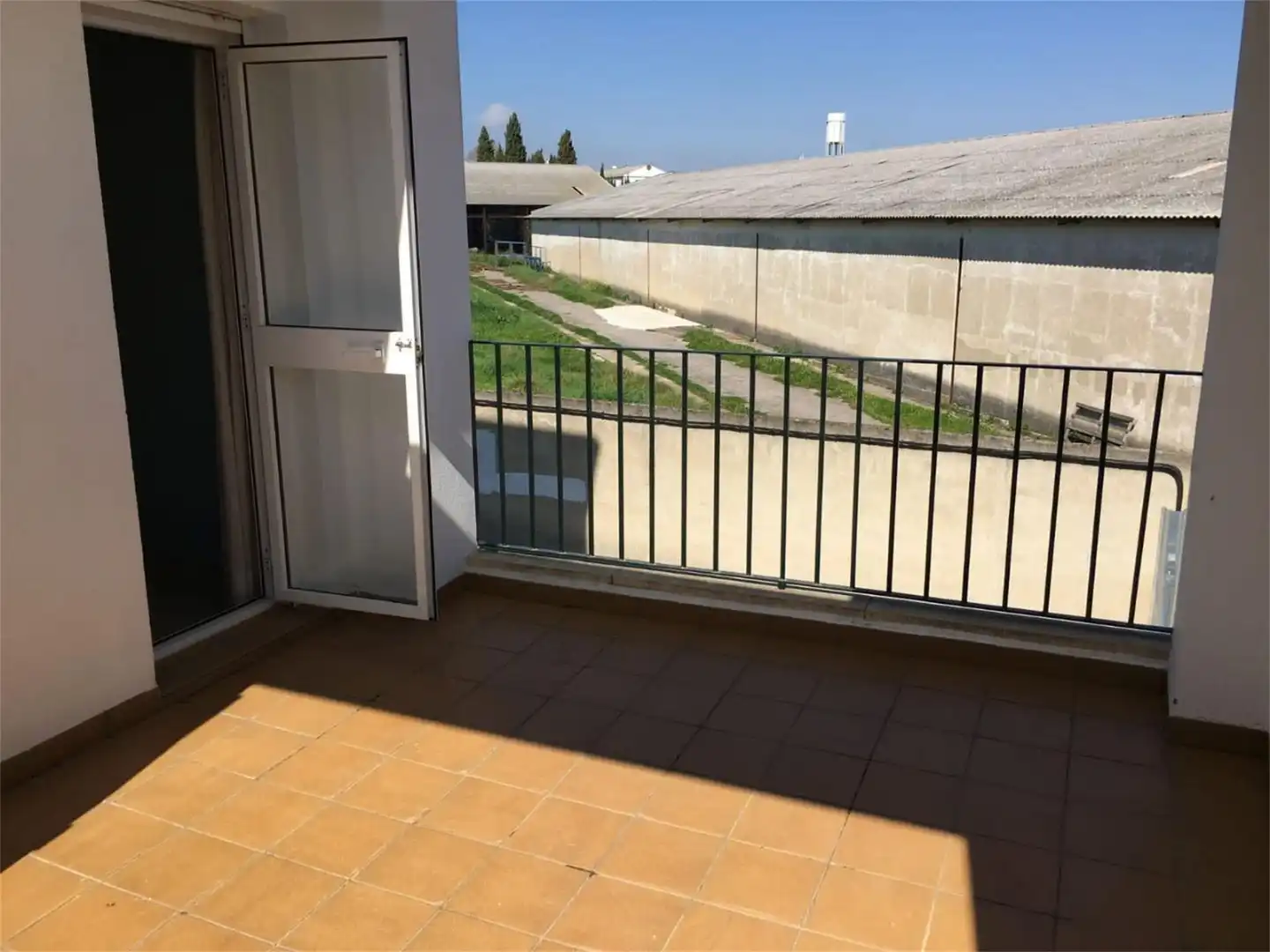 Piso de alquiler en Calle Ronda del Canillo, Montilla Terraza de Piso de alquiler en Montilla con Aire acondicionado, Terraza y Amueblado