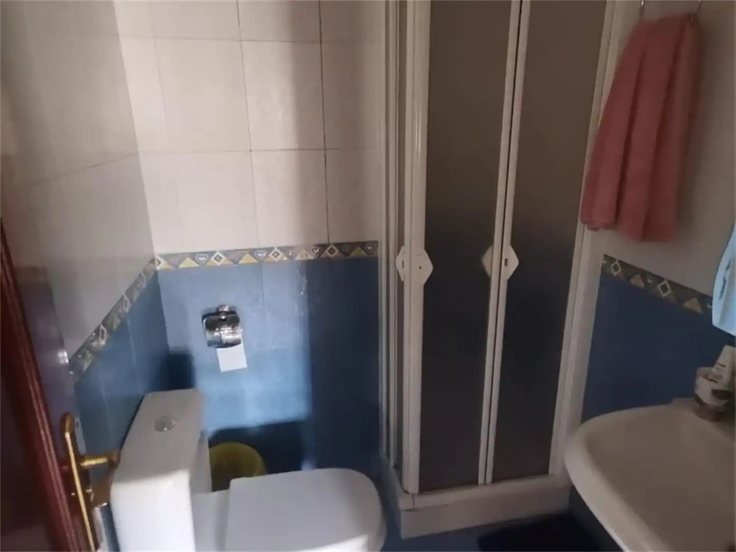 Piso en venta en Calle Motril, Ciudad Jardín - Tagarete - El Zapillo Baño de Piso en venta en Almería