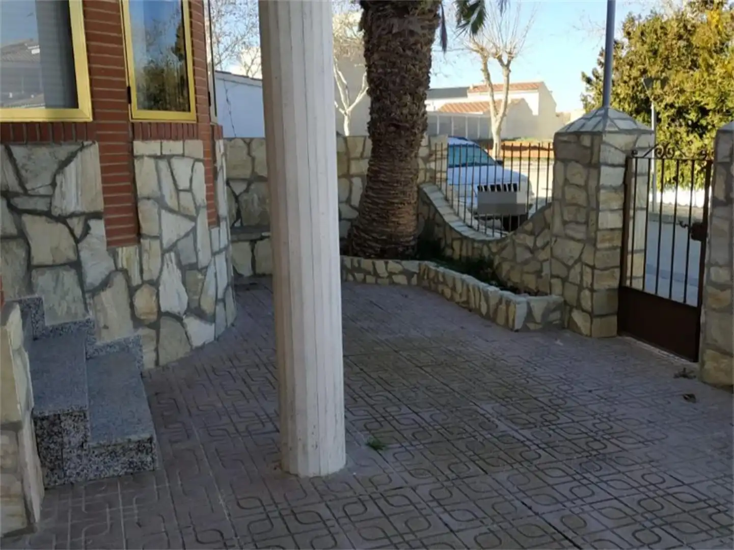 Casa o xalet en venda en Madrigueras amb Terrassa i Balcó