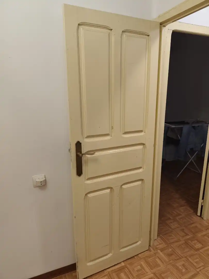 Casa adosada en venta en Calle Casona, 20, Torre del Bierzo Casa adosada en venta en Torre del Bierzo con Calefacción, Parquet y Amueblado