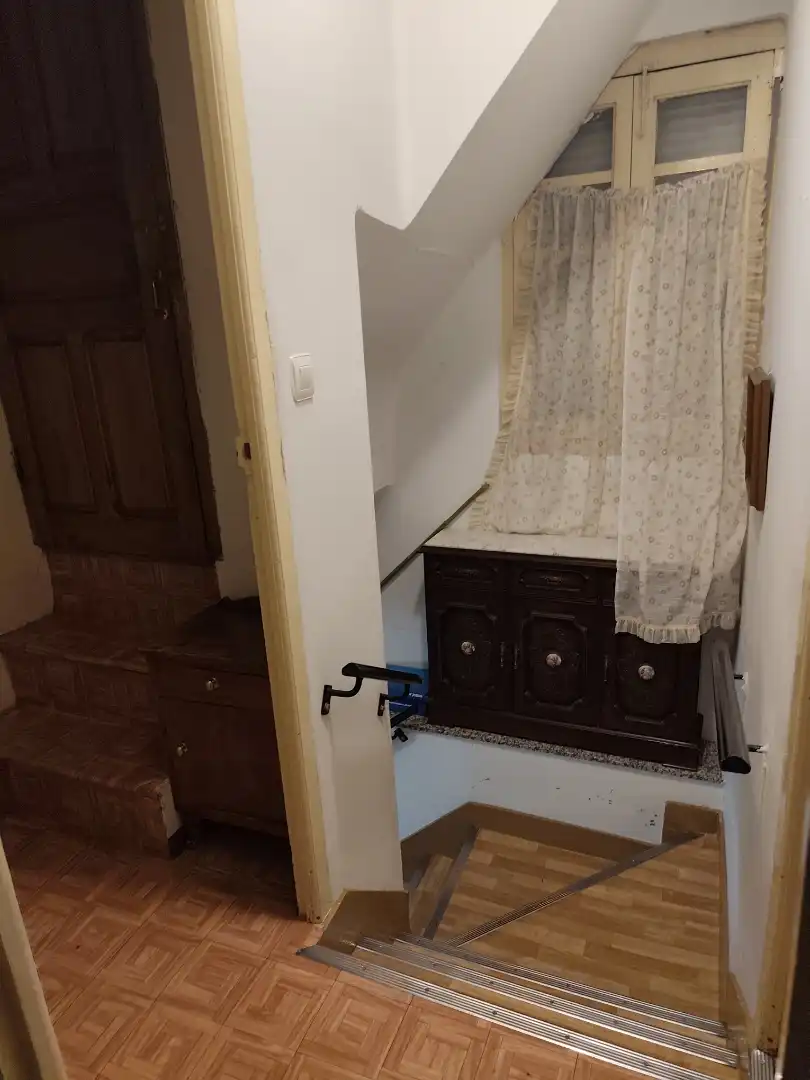 Casa adosada en venta en Calle Casona, 20, Torre del Bierzo Casa adosada en venta en Torre del Bierzo con Calefacción, Parquet y Amueblado