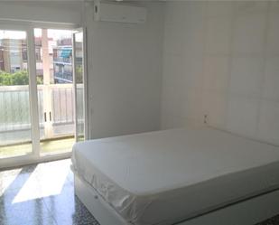 Bedroom of Flat to share in Xirivella  with Balcony