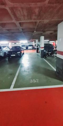 Garaje en Alquiler en Avinguda de Salvador Allende en Sant Ildefons