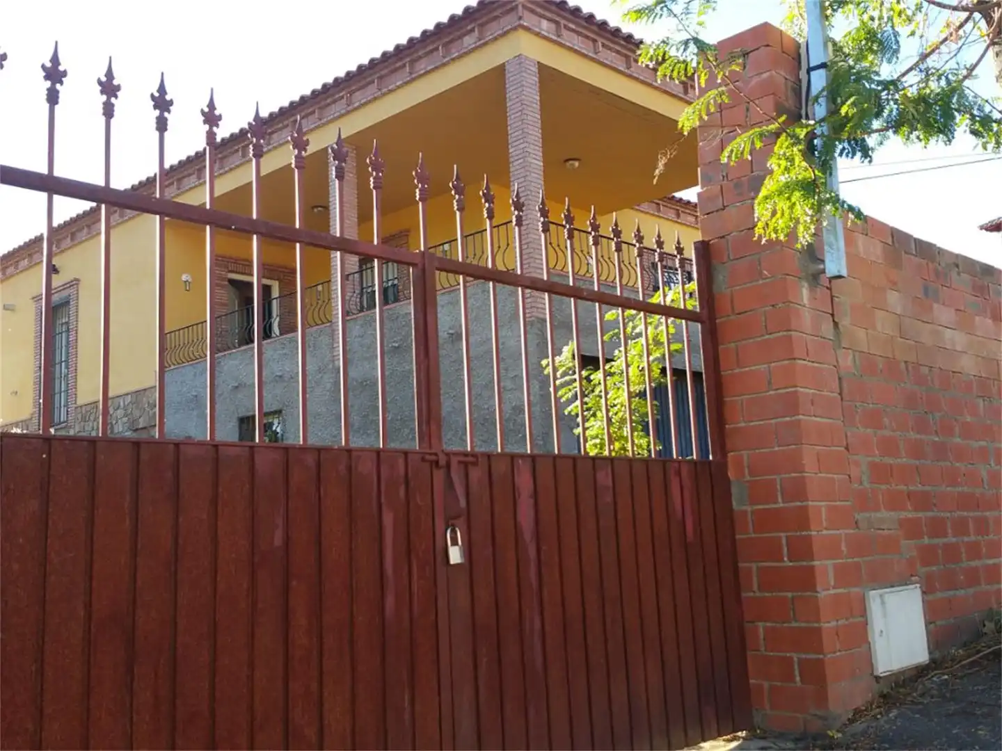 Casa o chalet en venta en Anchuras Vista exterior de Casa o chalet en venta en Anchuras con Calefacción, Jardín privado y Trastero