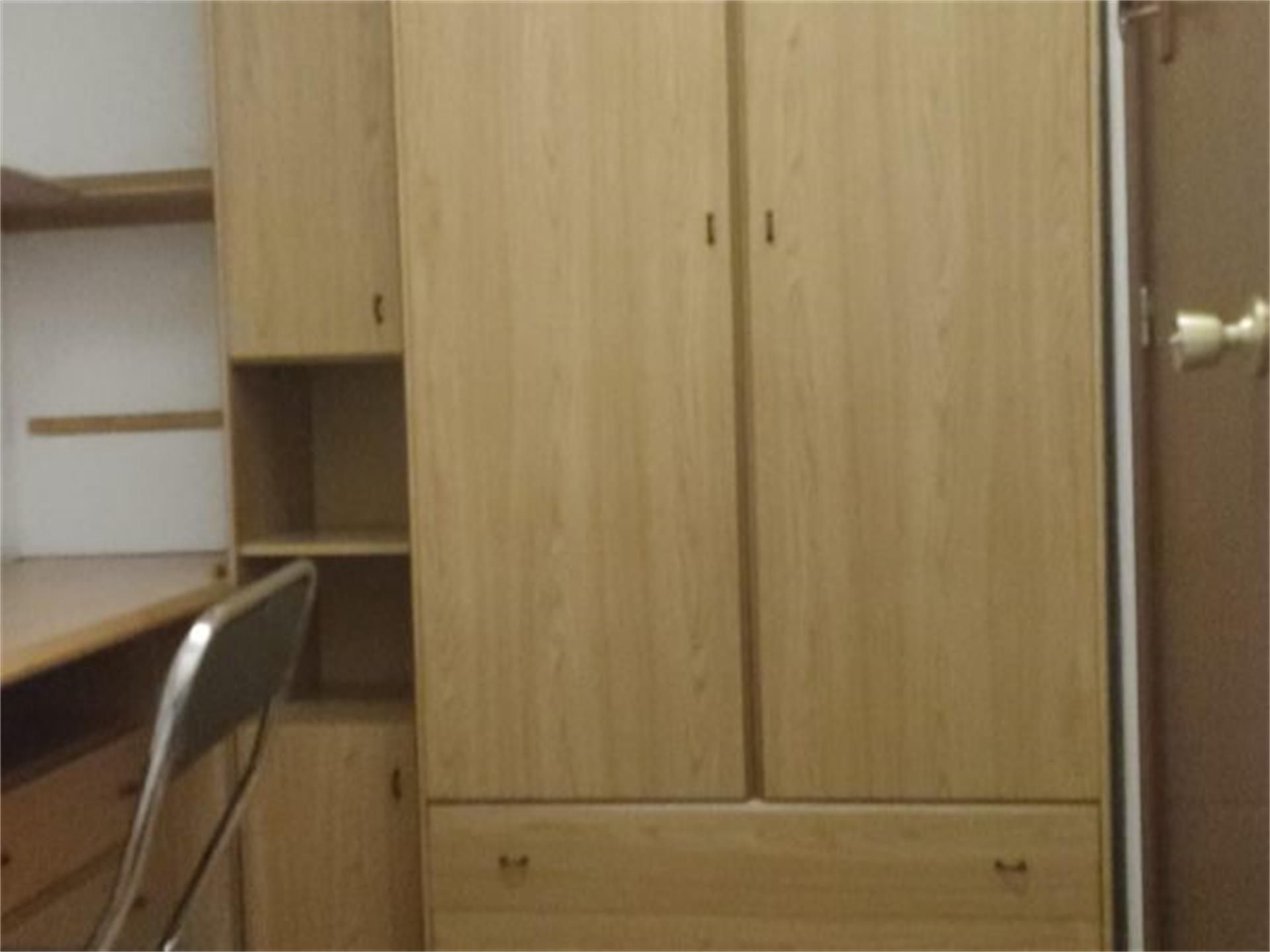 Dormitori de Apartament per a compartir en Mataró amb Moblat
