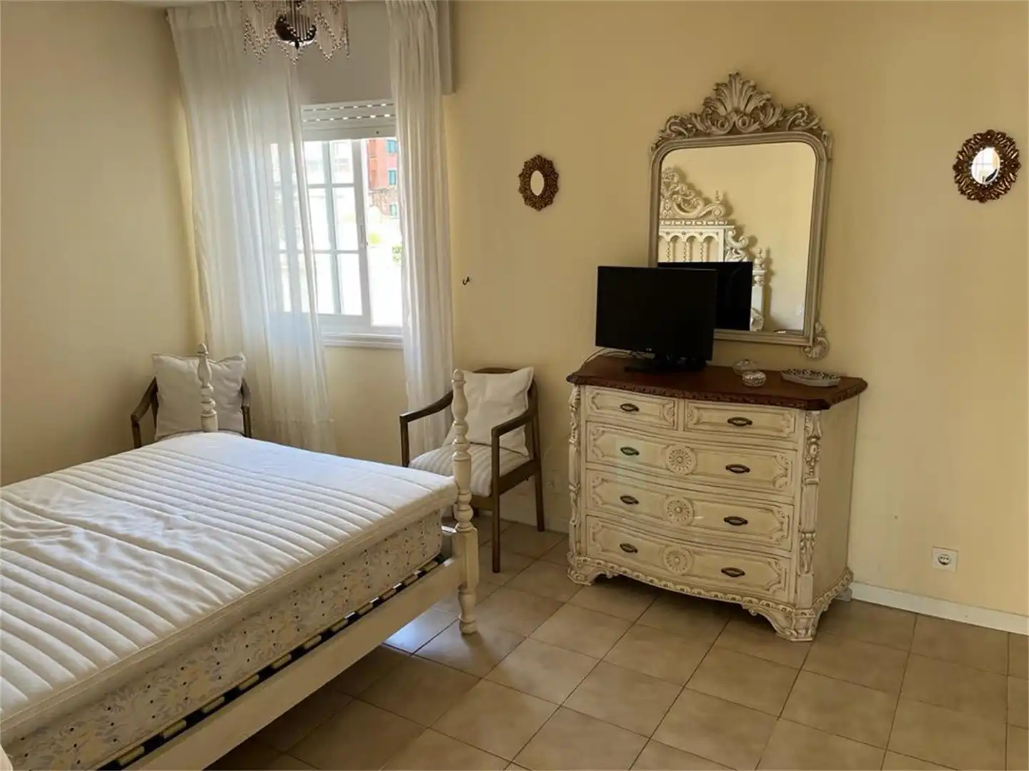 Flat for rent in Avenida Luis Rocafort, Sanxenxo pueblo