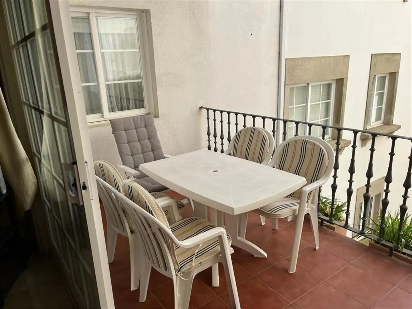 Flat for rent in Avenida Luis Rocafort, Sanxenxo pueblo