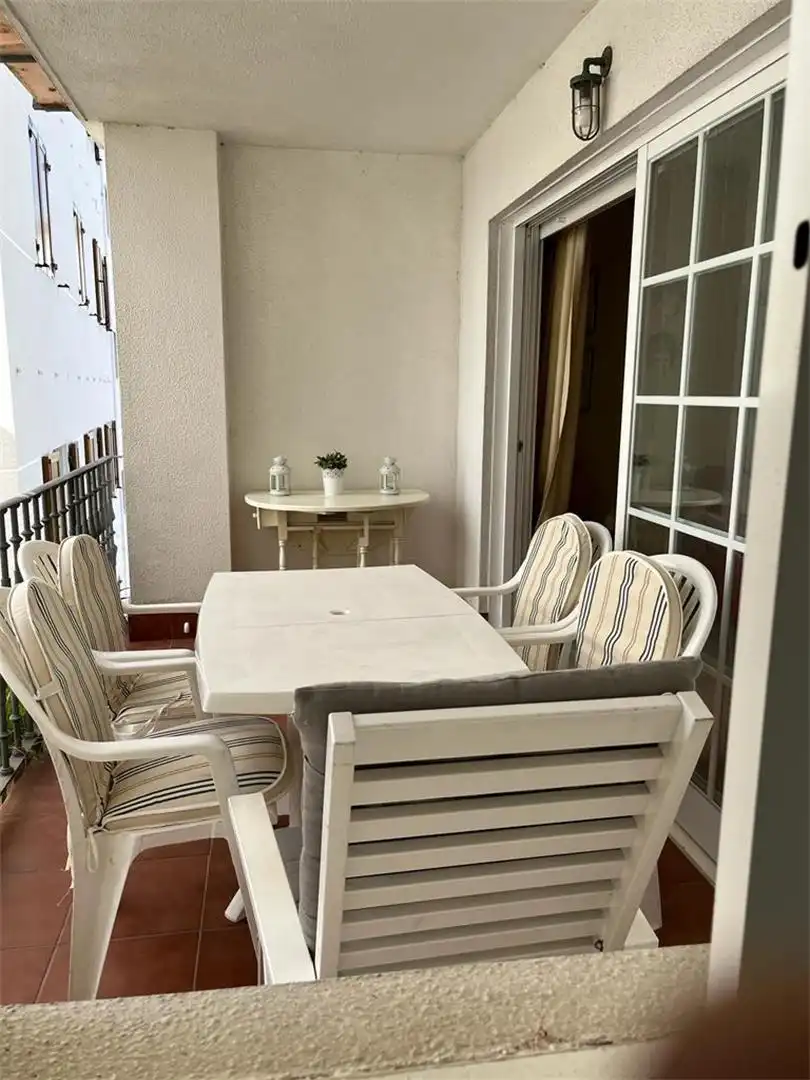 Flat for rent in Avenida Luis Rocafort, Sanxenxo pueblo