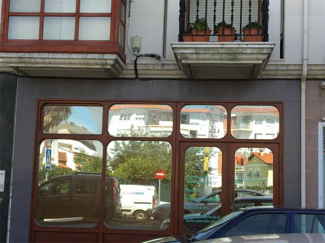 Local comercial en Venta en Calle La Quinta en Colindres
