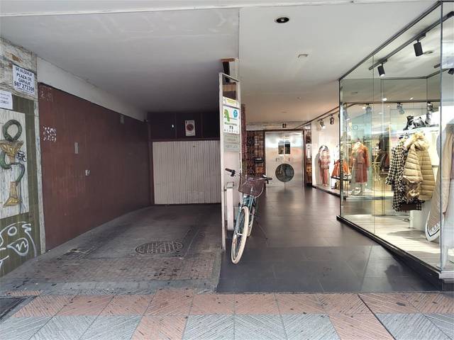 Garaje en Venta en Calle Alcázar de Toledo en Centro Ciudad