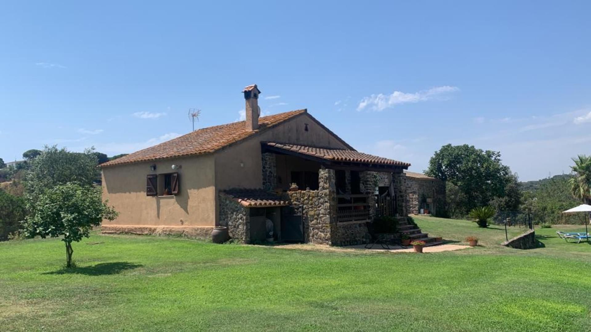 Vista exterior de Finca rústica en venda en Maçanet de la Selva