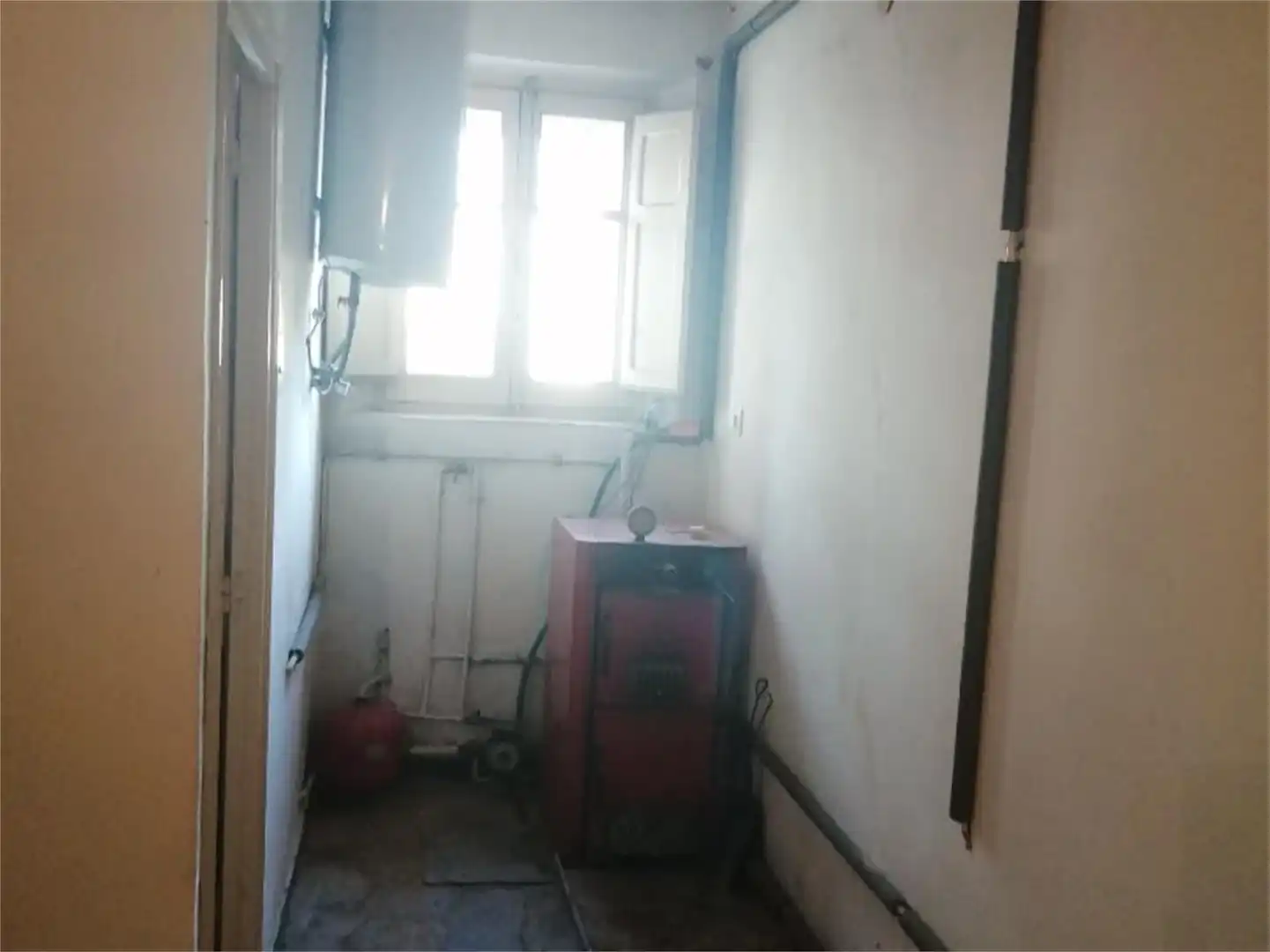 Casa adosada en venta en Calle Real, Almazán Casa adosada en venta en Almazán con Calefacción y Amueblado