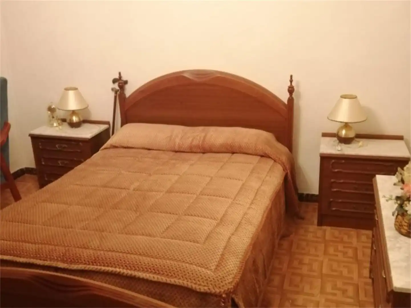 Casa adosada en venta en Calle Real, Almazán Habitación de Casa adosada en venta en Almazán con Calefacción y Amueblado
