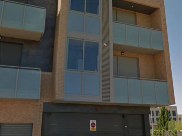 Garaje en Alquiler en Plaza Prado de los Guzmanes en Santa Marta de Tormes