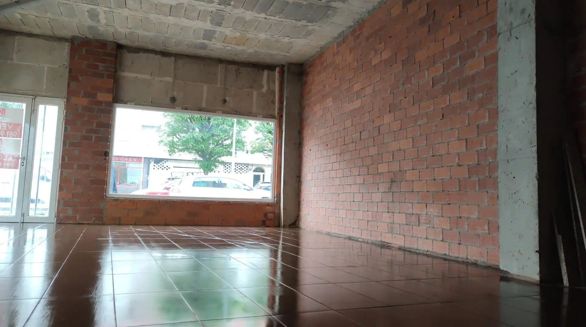 Local en venta en Rúa Valiño, San Lázaro - Meixonfrío Local en venta en Santiago de Compostela