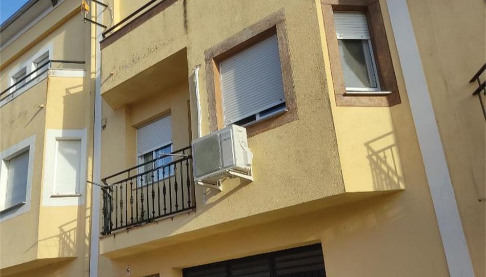 Casa adosada en venda a Carretera Nueva, Zarza de Granadilla, Cáceres - imatge 1 Foto 1 de Casa adosada en venda a Carretera Nueva, Zarza de Granadilla, Cáceres