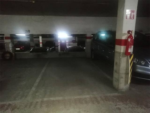 Garaje en Venta en Carrer de Violant d'Hongria Reina d'Aragó en Sants